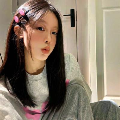 喜欢的人忘记戴眼镜了